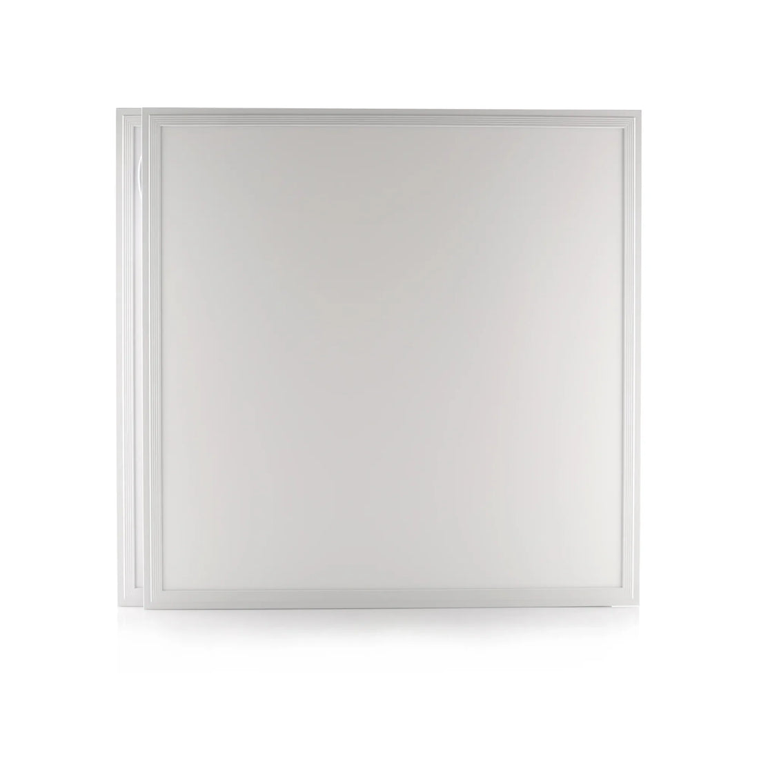 Panel LED de 60 por 60 centímetros y 48W para cielo raso modular de oficina